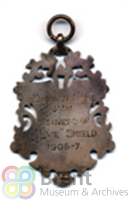 TH\CT\Museum catalogue\3D objects\1982_16_rev_th.jpg; 1982.16; ; Medal